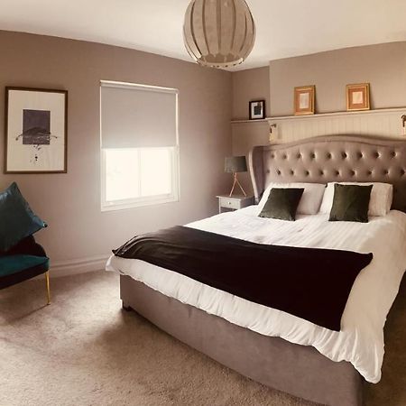 3 Bedroom Luxury Apartment Main Street Cashel  Extérieur photo