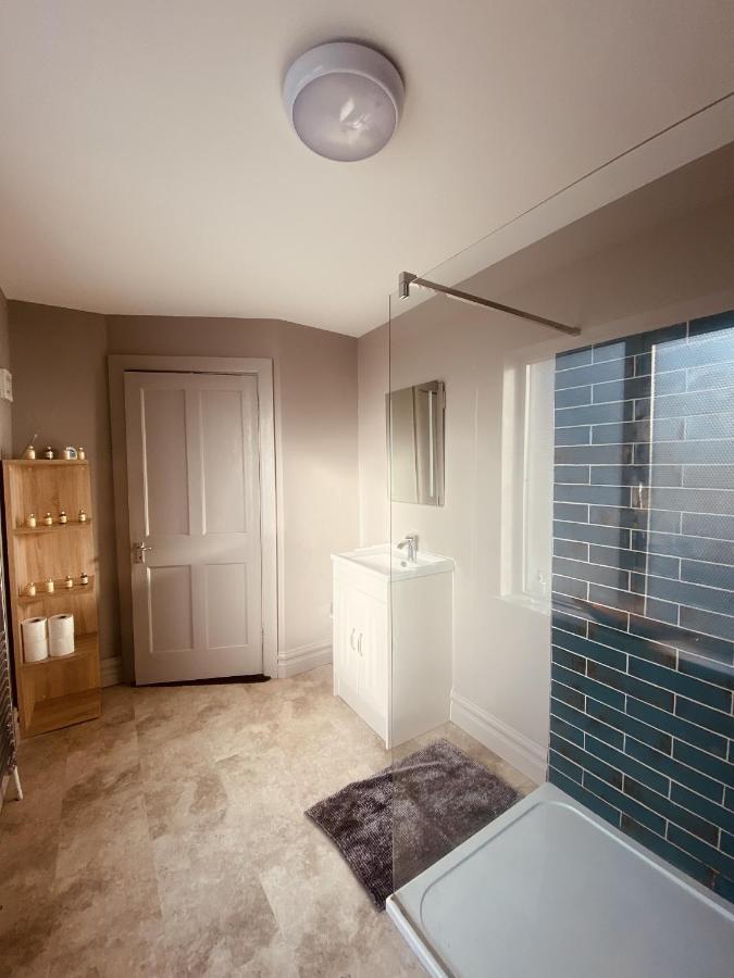 3 Bedroom Luxury Apartment Main Street Cashel  Extérieur photo