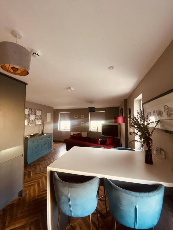 3 Bedroom Luxury Apartment Main Street Cashel  Extérieur photo