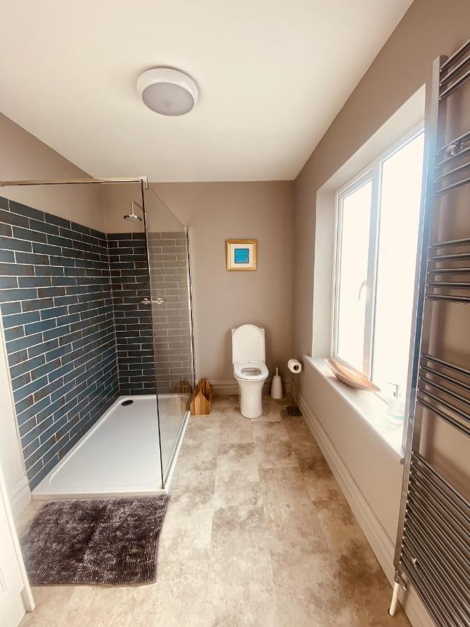 3 Bedroom Luxury Apartment Main Street Cashel  Extérieur photo